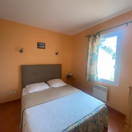 Holiday home Maison Proche Avec Jardin, 4 Pers., Tv, Bbq, Bebe, Parking, - Fr-1-22-191 *