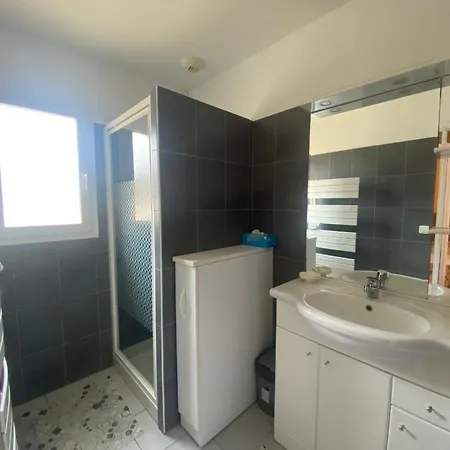Maison Proche Avec Jardin, 4 Pers., Tv, Bbq, Bebe, Parking, - Fr-1-22-191 Holiday home
