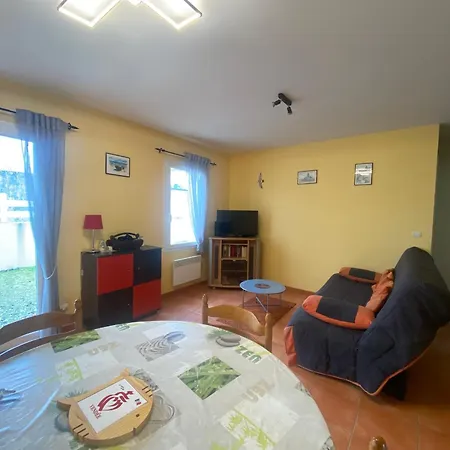 Maison Proche Avec Jardin, 4 Pers., Tv, Bbq, Bebe, Parking, - Fr-1-22-191 Holiday home