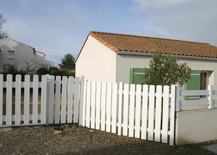 Maison Proche Avec Jardin, 4 Pers., Tv, Bbq, Bebe, Parking, - Fr-1-22-191 *