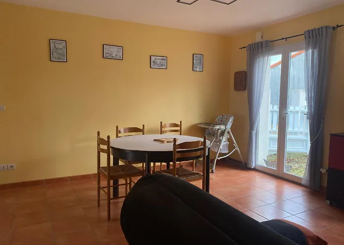 Maison Proche Avec Jardin, 4 Pers., Tv, Bbq, Bebe, Parking, - Fr-1-22-191 Ferienhaus